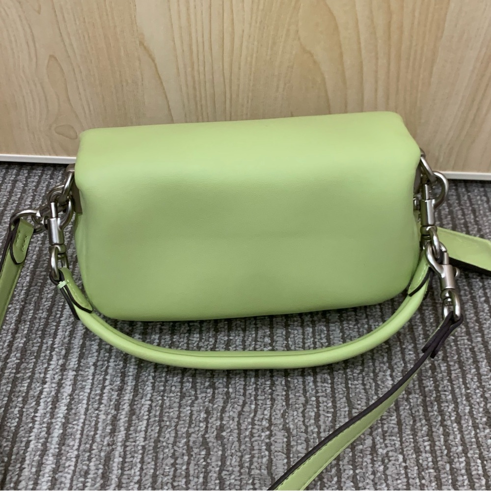 Coach Women‘s Green Bag - Picture 5 of 5